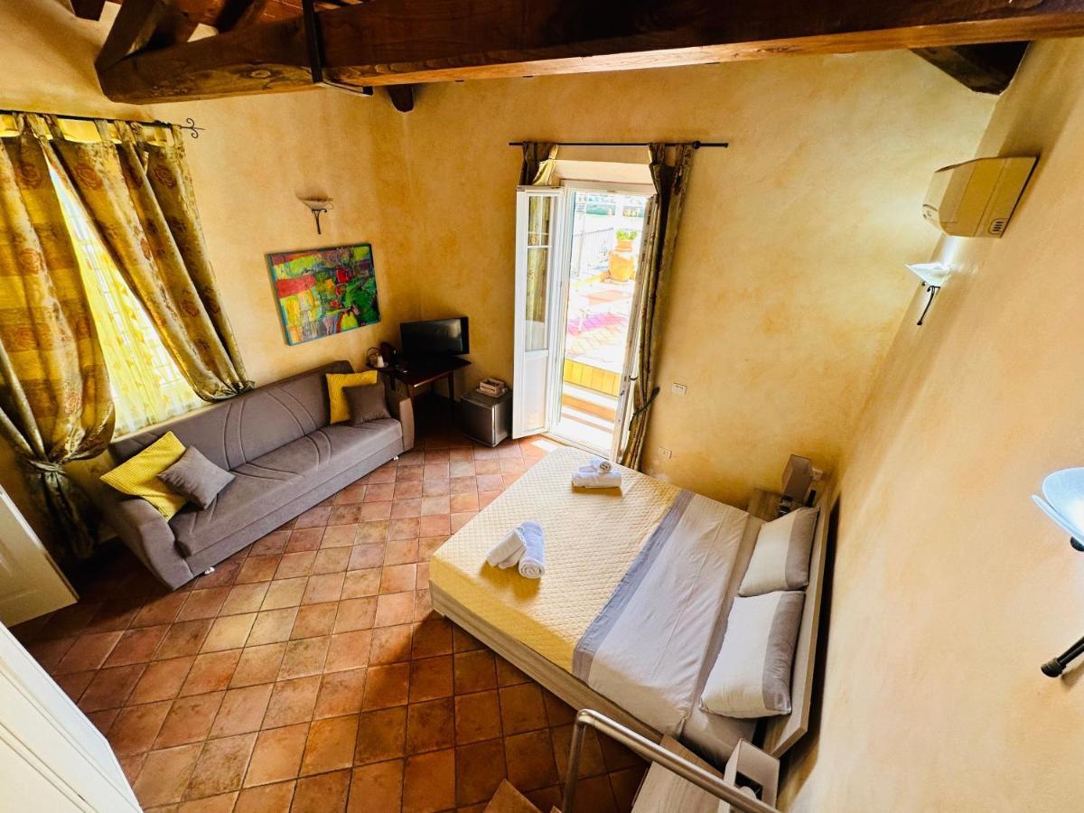 Relax Clementina Apartment Fiumicino Exterior photo